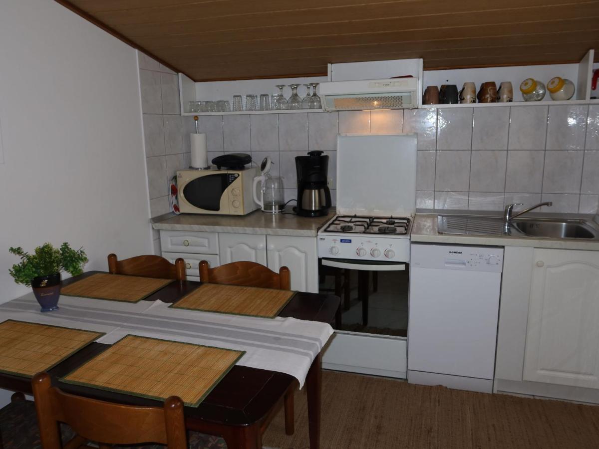 Apartment Mira-2 By Interhome Vir Bagian luar foto