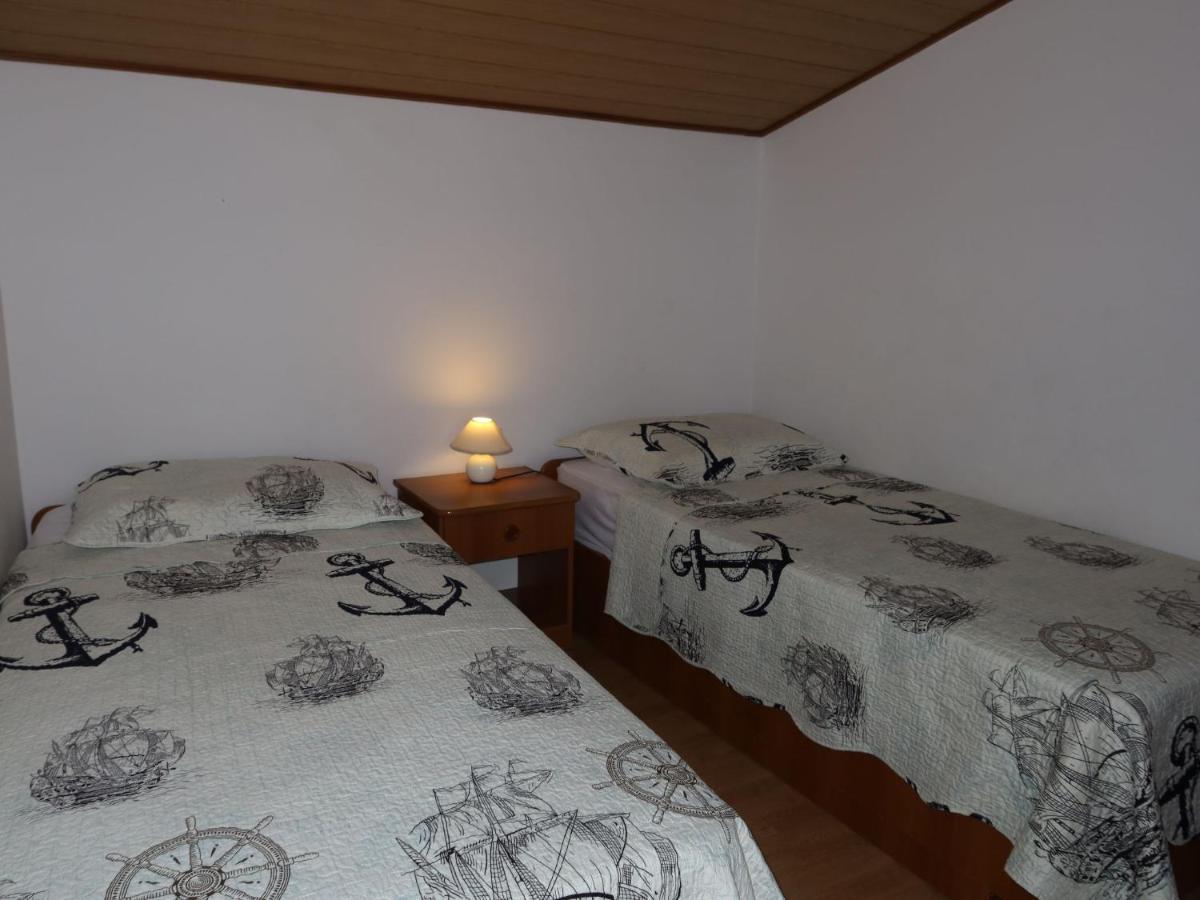 Apartment Mira-2 By Interhome Vir Bagian luar foto
